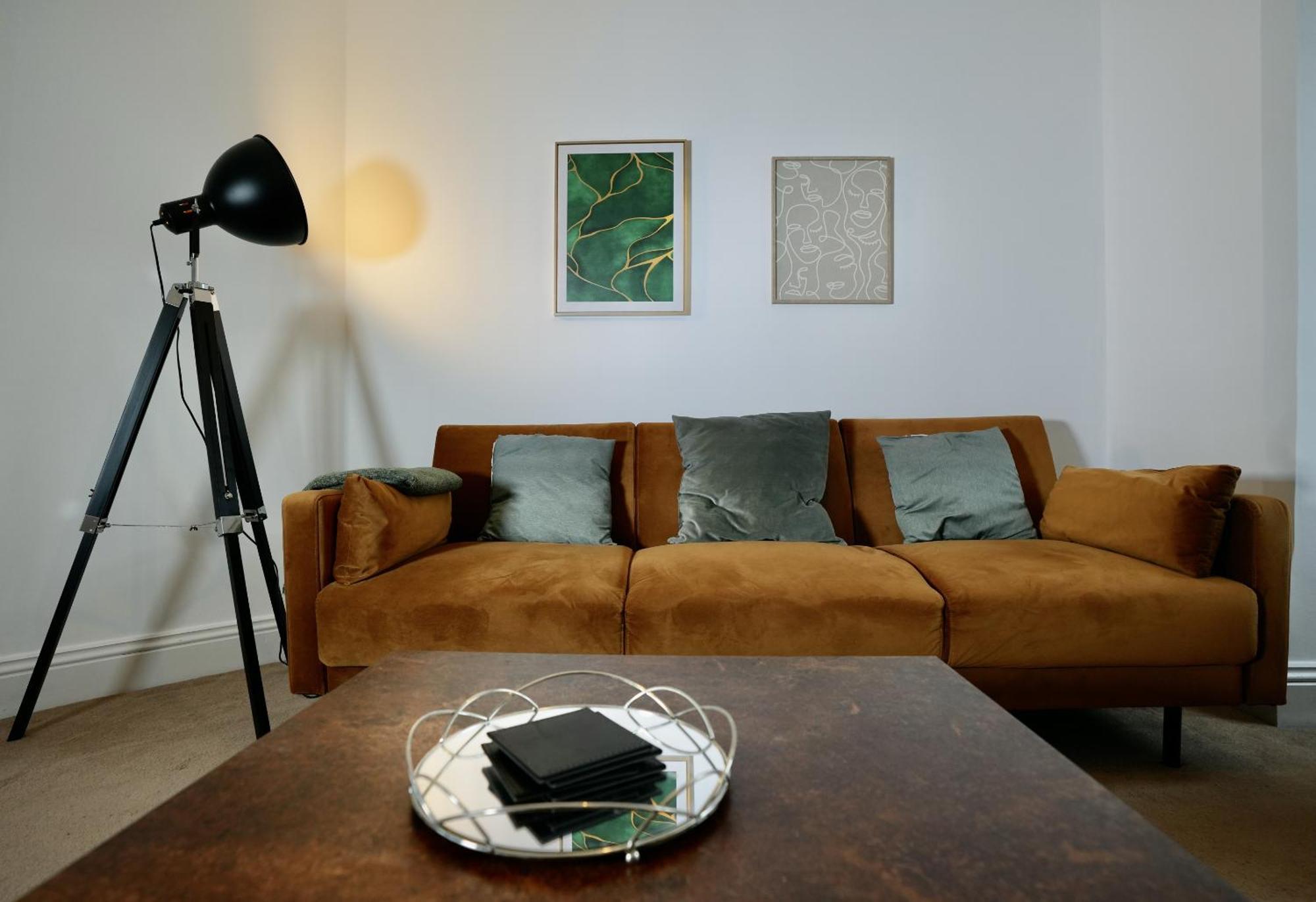 Spacious Two-Bedrooms House, Private Parking, Contractors, Relocators Oxford Dış mekan fotoğraf